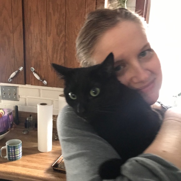 Meet your Posher, Lauren - Picture 5 of 8